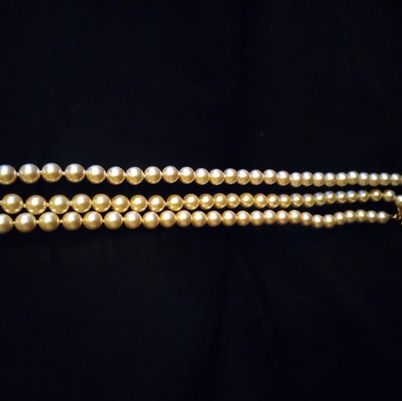 Kenneth J. Lane Multi Strand Faux Pearl 17" Necklace, 18k gp KJL Clasp Vintage - Picture 4 of 6